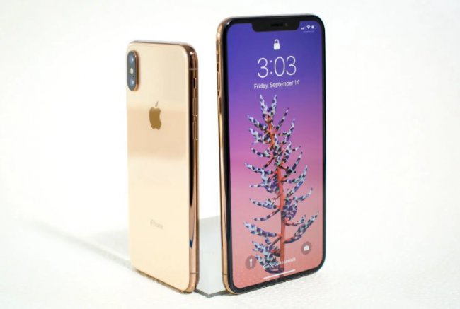    Apple  iPhone XS 2