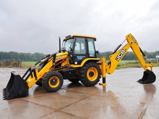    JCB